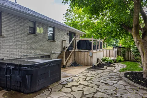 55 Sioux Crescent, ON N4T 1G3