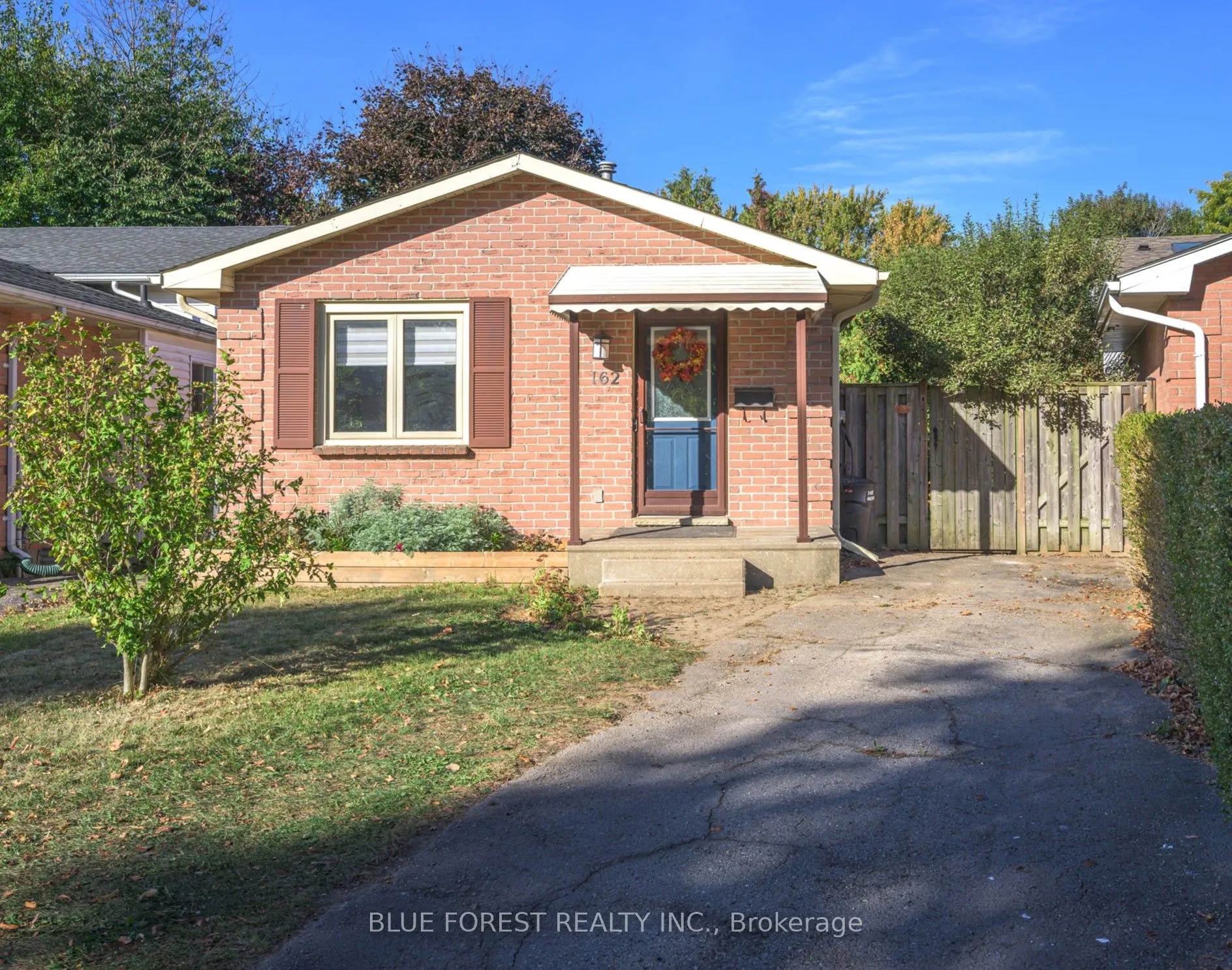 162 Olympic Crescent, ON N6G 3P7