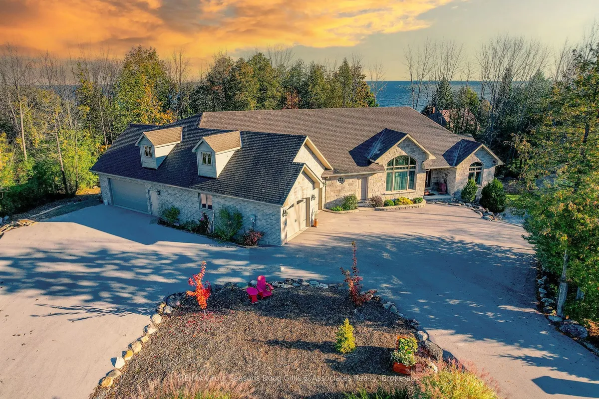 135 Algonquin Drive, ON N4L 0A7