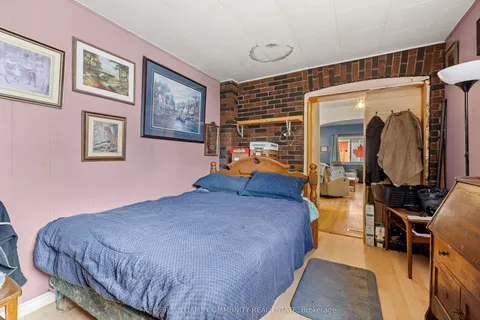 112 Lansdowne Street, ON K9J 1Y1