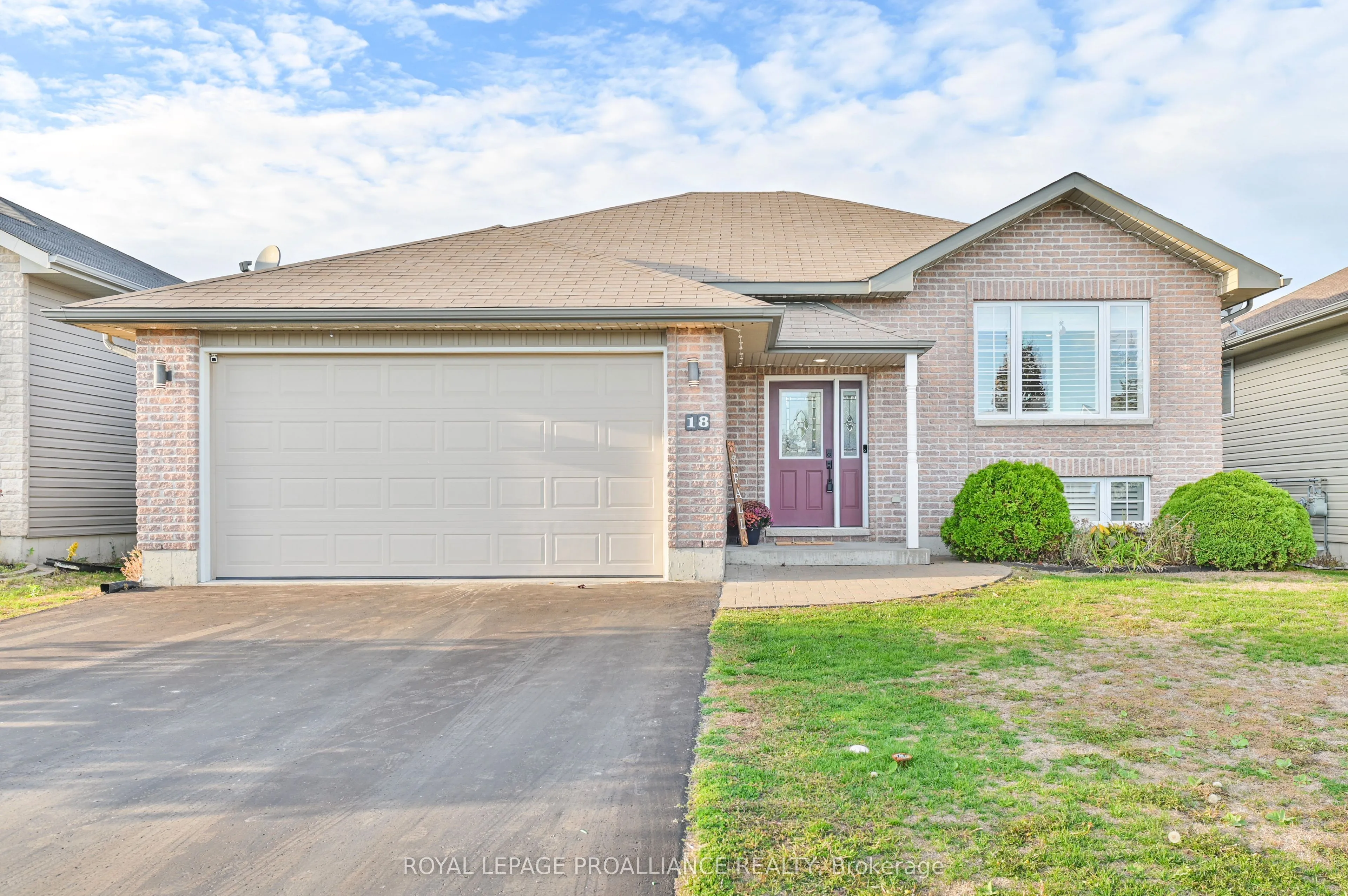 18 Fox Den Drive, ON K0K 1H0