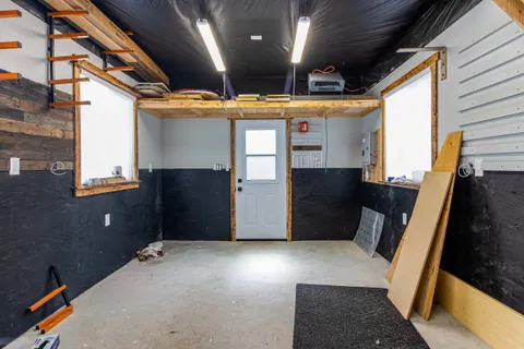 18 Oriole Crescent, ON N4T 1T1