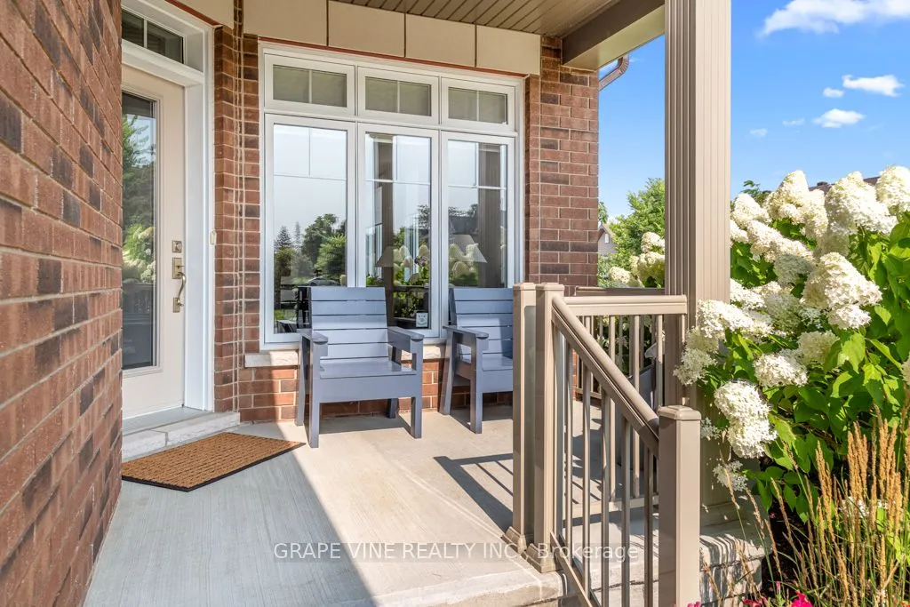 862 Oat Straw Way, ON K1T 0M2