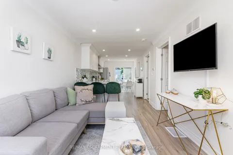 97 East 31st Street, ON L8V 3N9