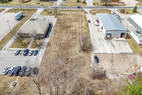 33 Park Road, ON N3Y 4J9