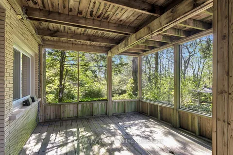 132 North Street, ON N4G 1B5