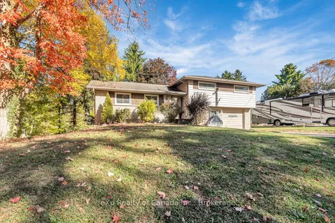 132 North Street, ON N4G 1B5