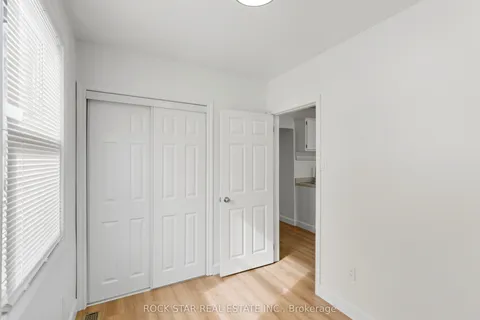 116 Robins Avenue, ON L8H 4N7