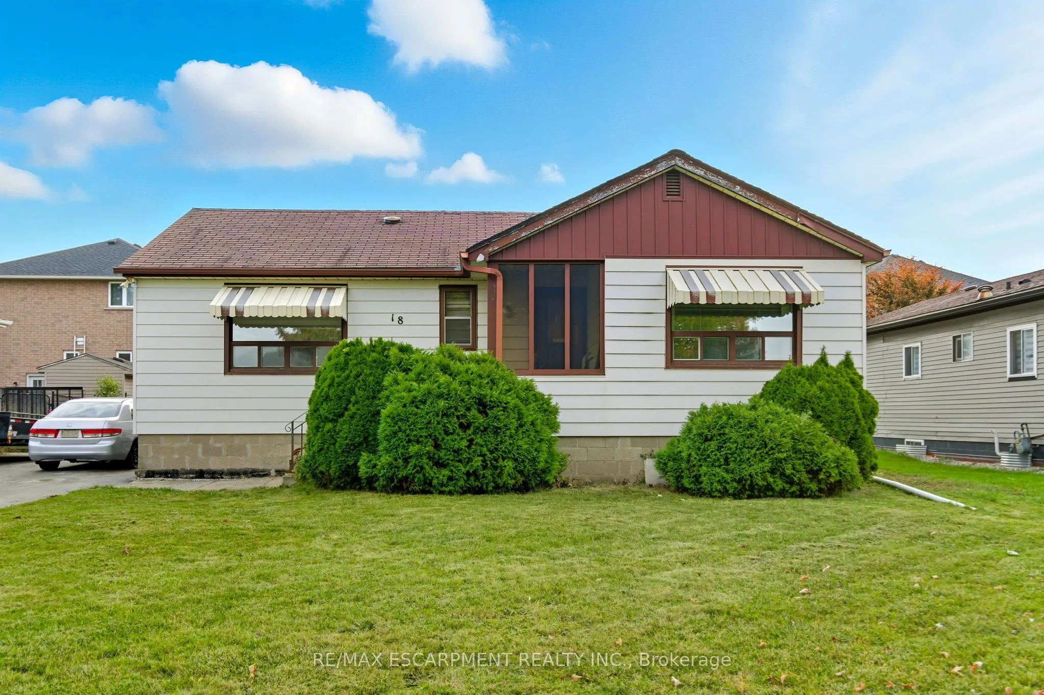 18 Second Road, ON L8J 2V3