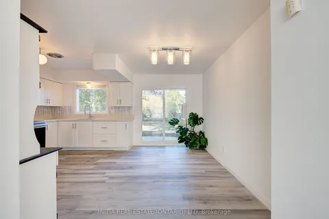 1407 Jalna Boulevard, ON N6E 2G4