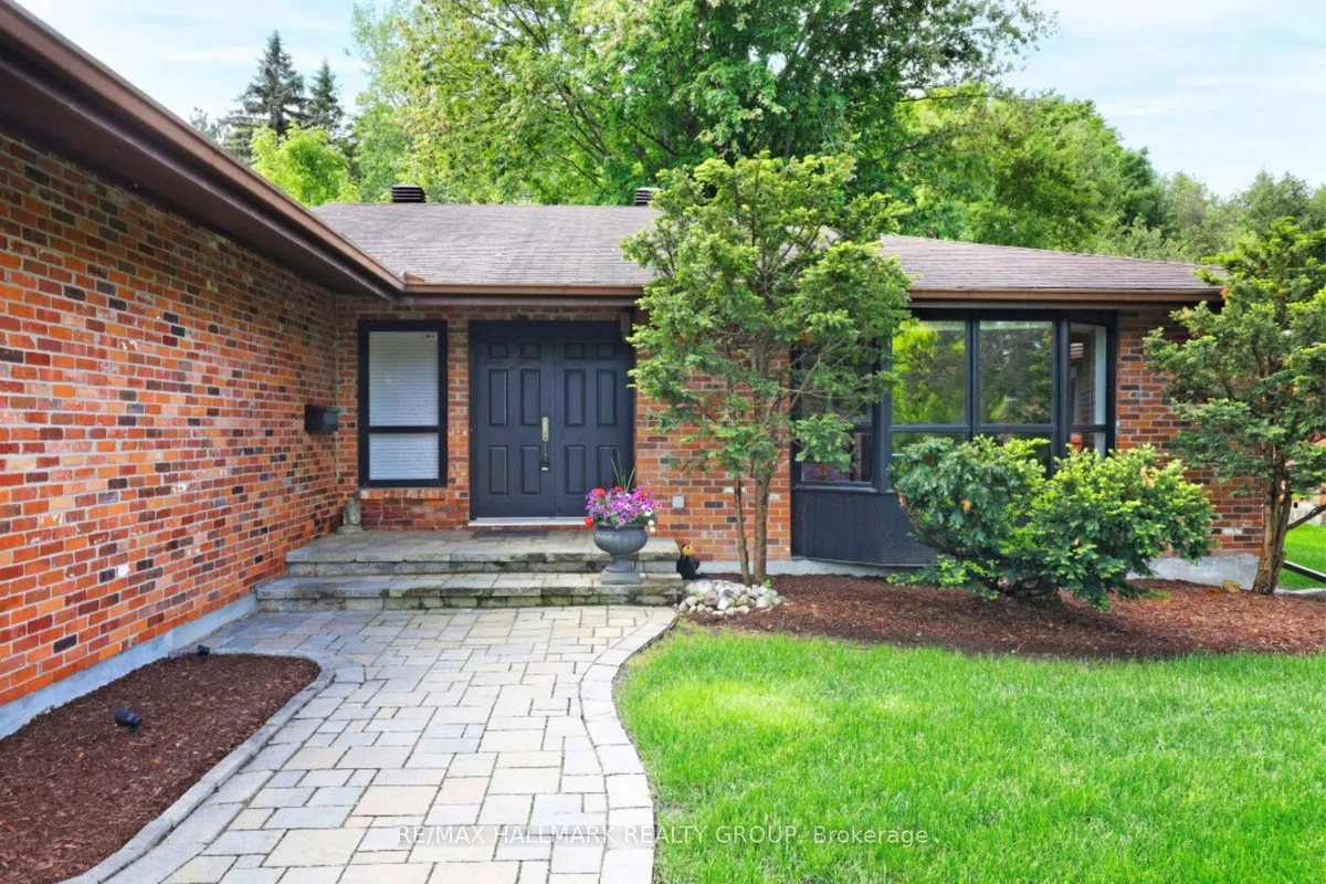 4788 MASSEY Lane, ON K1J 8W9