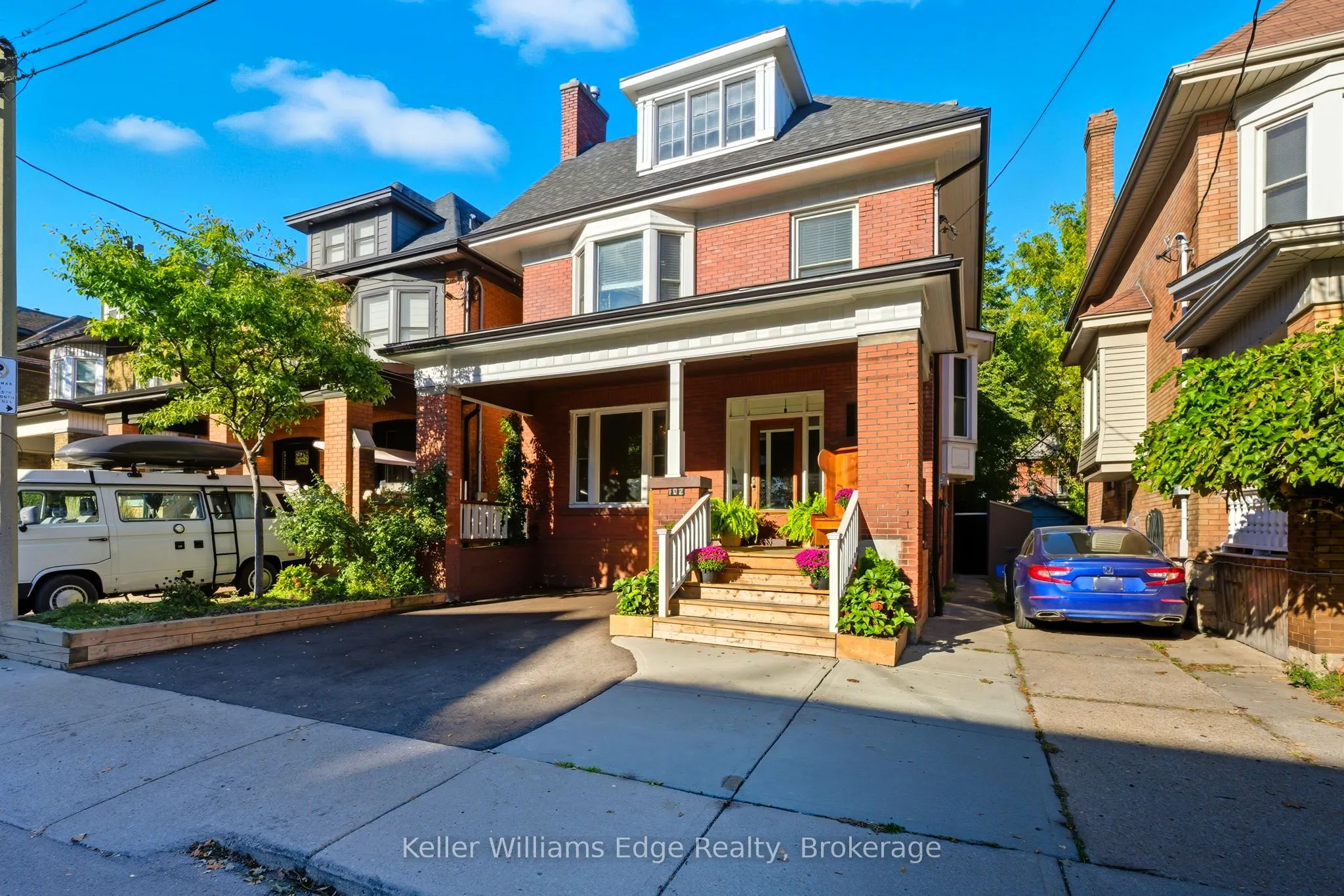102 Spadina Avenue, ON L8M 2X3