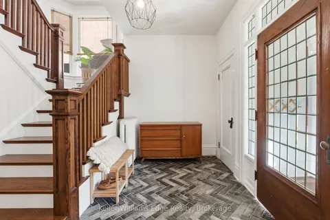 102 Spadina Avenue, ON L8M 2X3