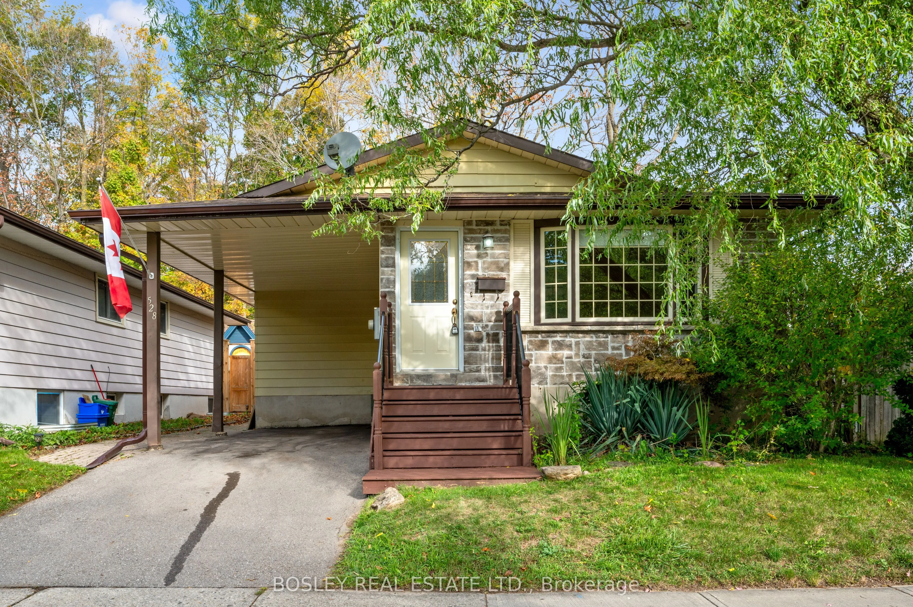 528 Fallingbrook Drive, ON N2L 4N4