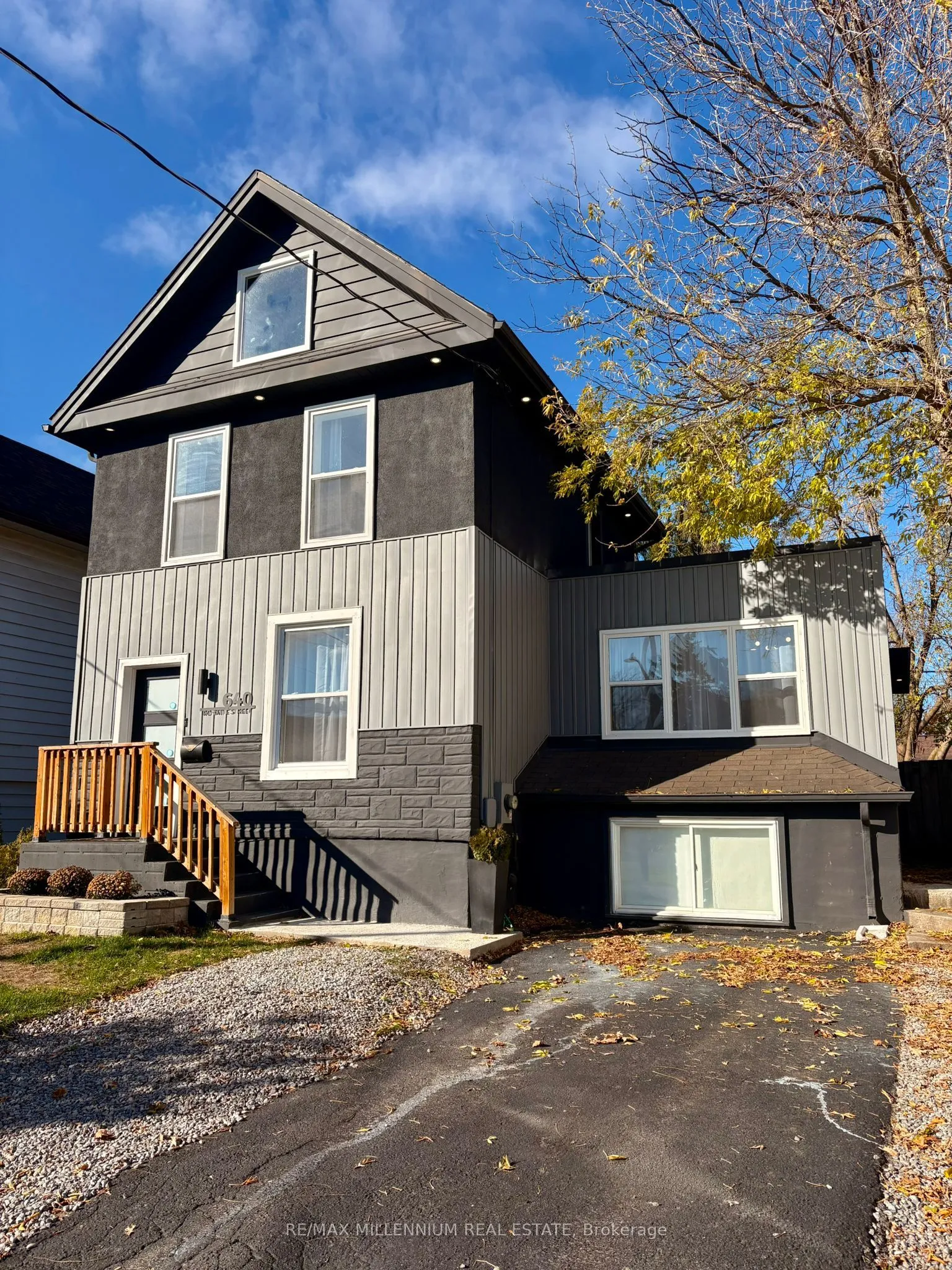 640 Romaine Street, ON K9J 2E4