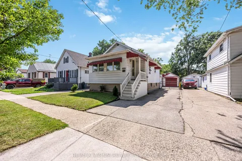 121 Whitmore Avenue, ON N7T 3T3