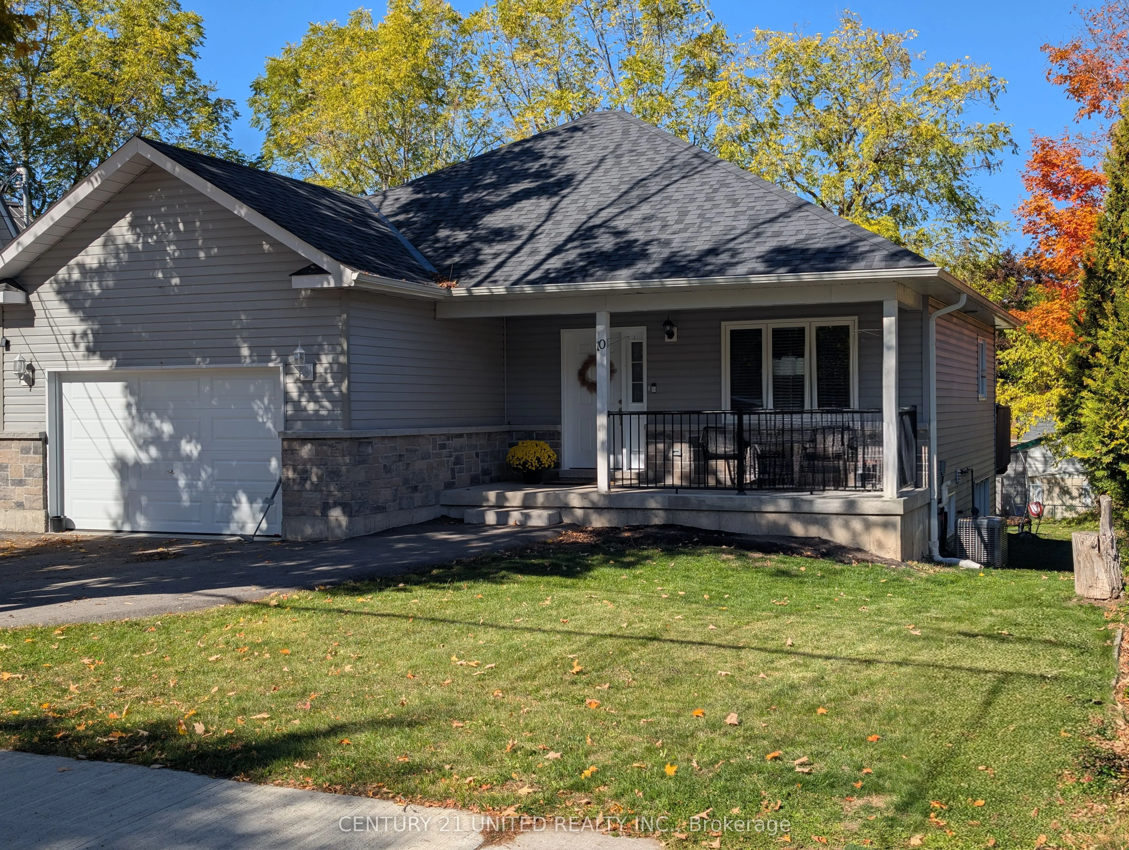 10 William Street, ON K0L 2H0