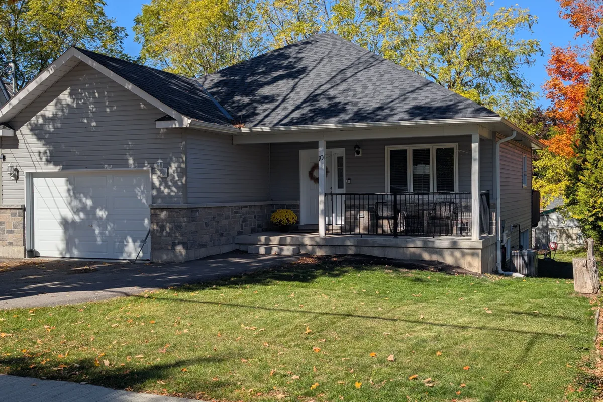 10 William Street, ON K0L 2H0