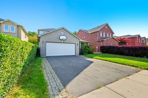 5 Chesapeake Drive, ON L8B 0H7