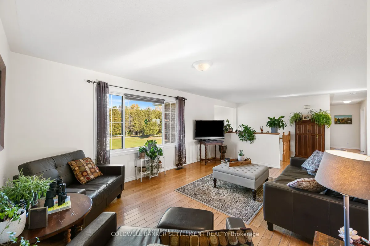 261 Thomson Road, ON K7H 0L9