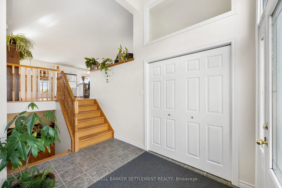 261 Thomson Road, ON K7H 0L9