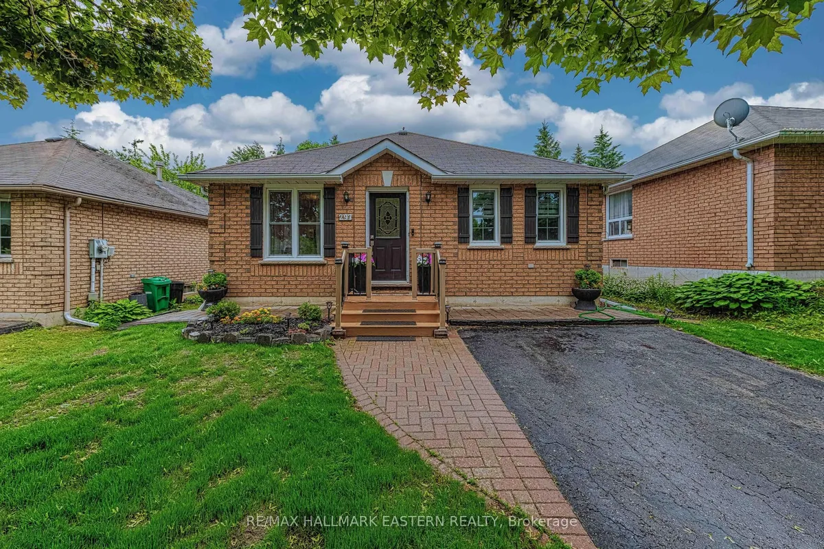 297 Towerhill Road, ON K9H 7N1