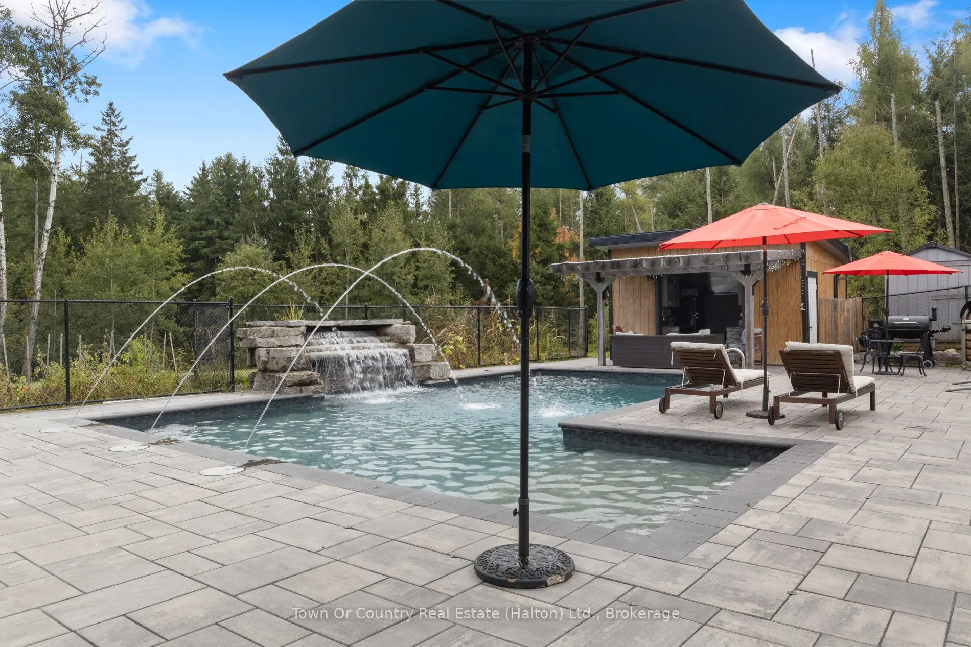 5041 Third Line, ON L7J 2L8