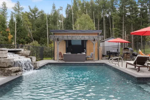 5041 Third Line, ON L7J 2L8