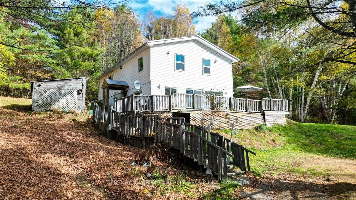 482 Old L'Amable Road, ON K0L 1C0