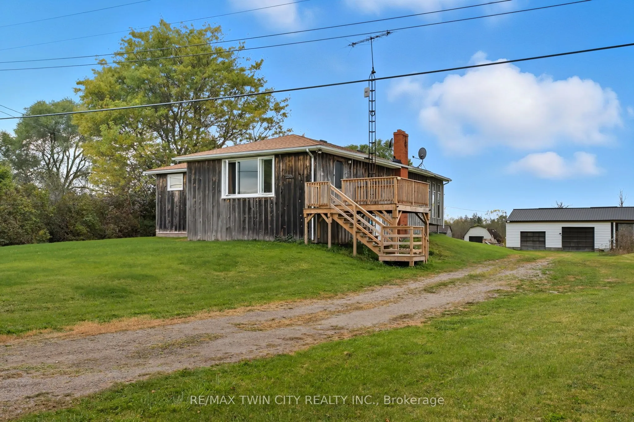 2091 Concession 6 Road, ON N0B 1L0