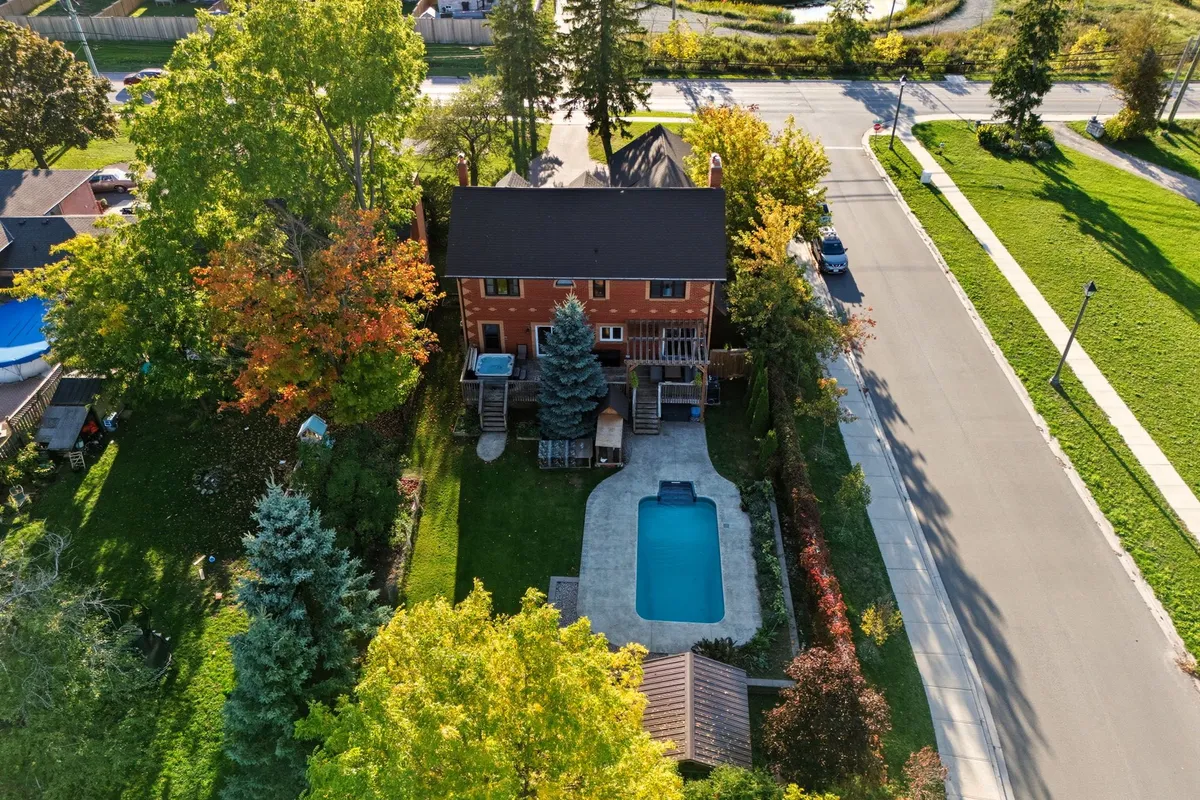 234 Angeline Street, ON K9V 5E9