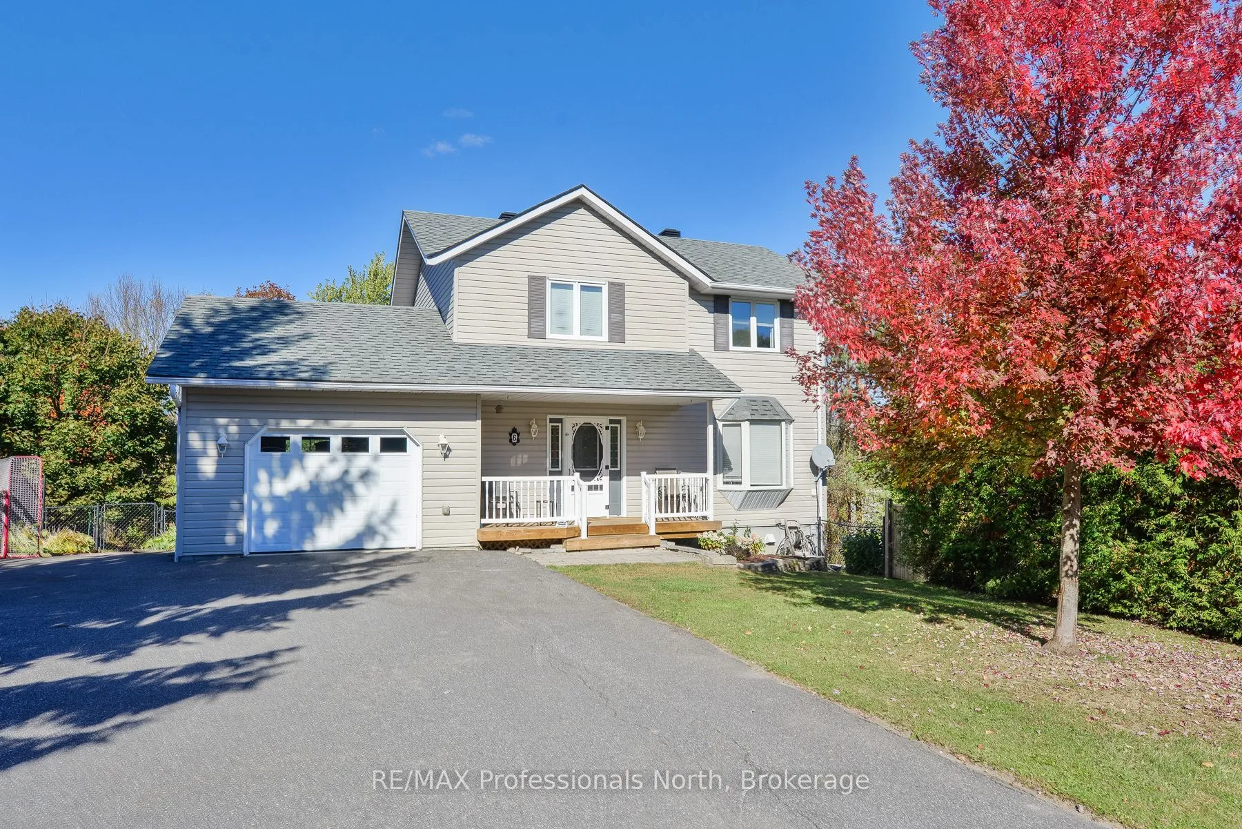 6 Lankin Avenue, ON P1L 1Y1