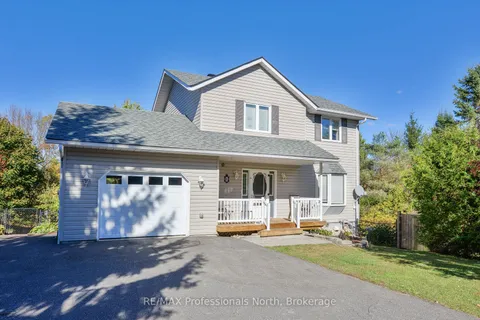 6 Lankin Avenue, ON P1L 1Y1