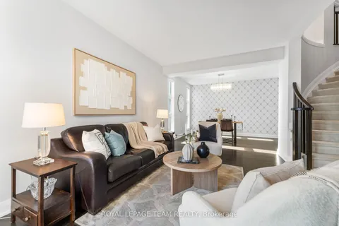 320 Sugar Pine Crescent, ON K2M 0B1