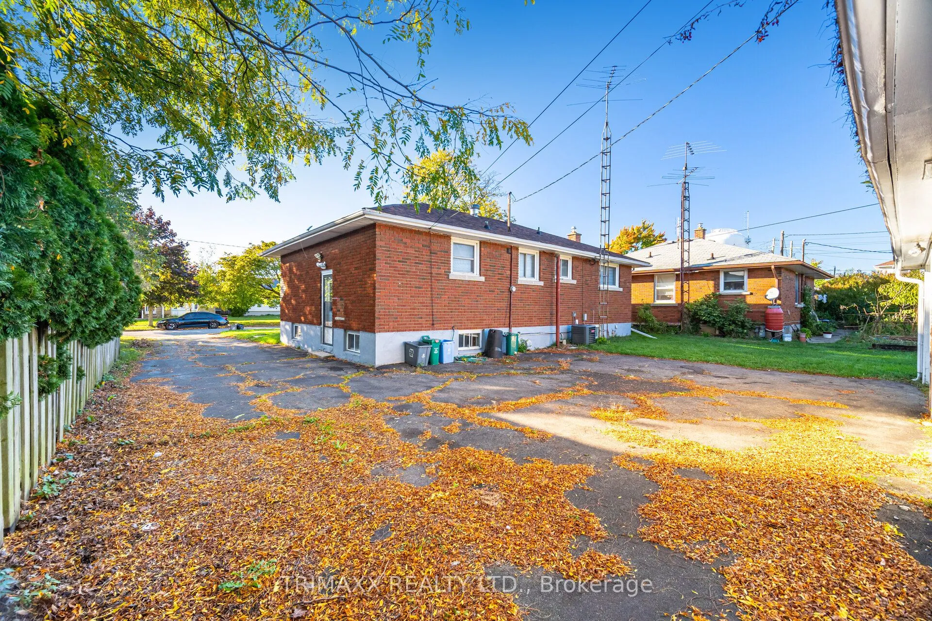 60 Parkdale Drive, ON L2V 2N6