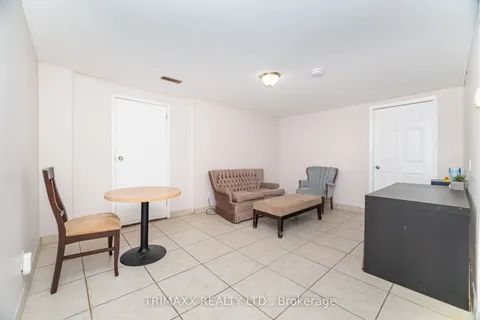 60 Parkdale Drive, ON L2V 2N6