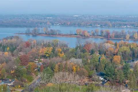 39 Rebecca Crescent, ON K1J 6C1