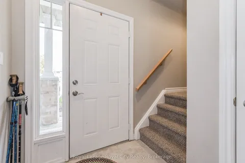 19 Victoria Crescent, ON N1M 2W3