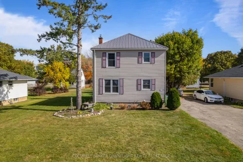 106 KENSINGTON Crescent, ON N0M 1Y0