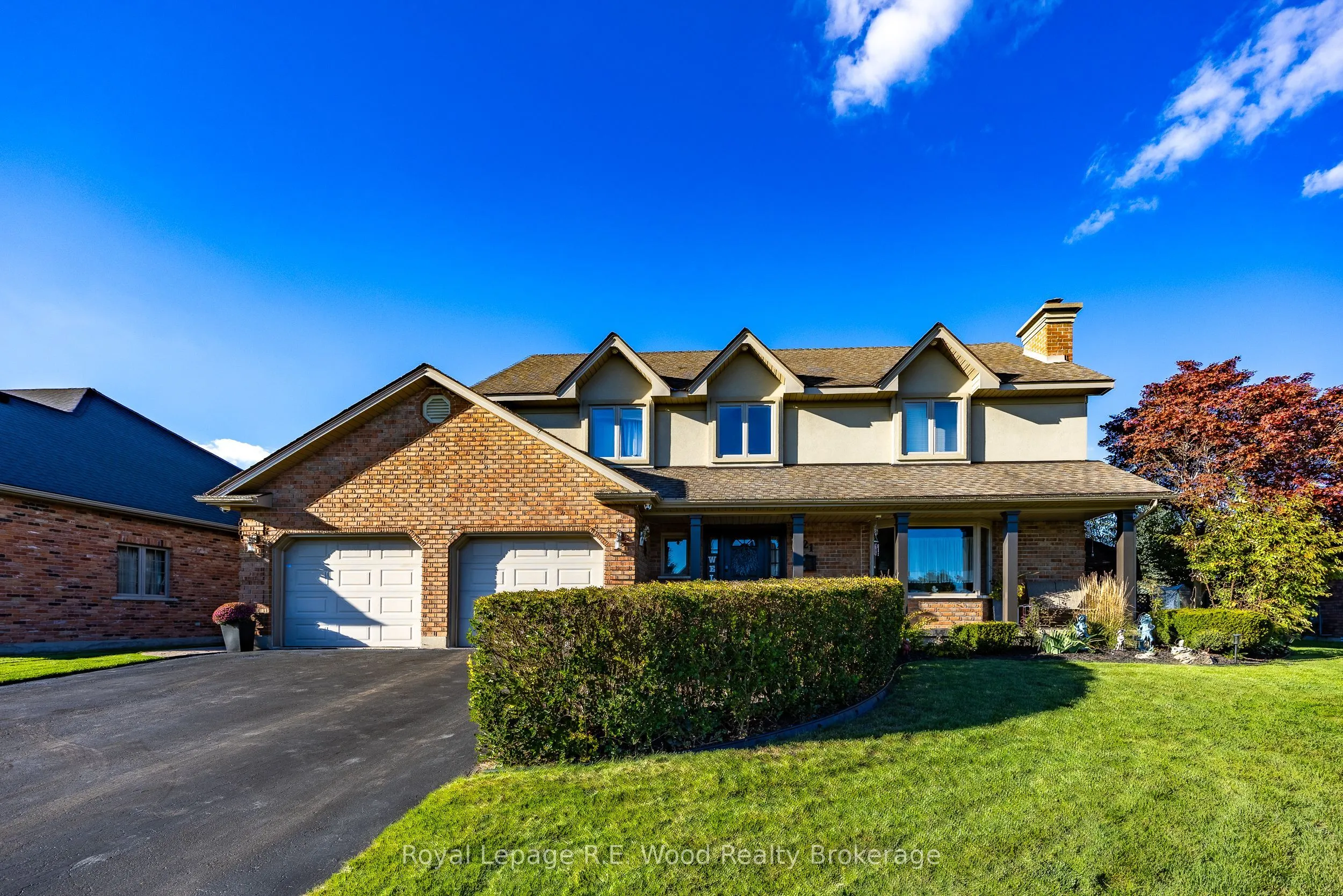 21 Thomas Avenue, ON N4G 5K8