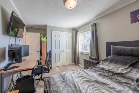 21 Thomas Avenue, ON N4G 5K8