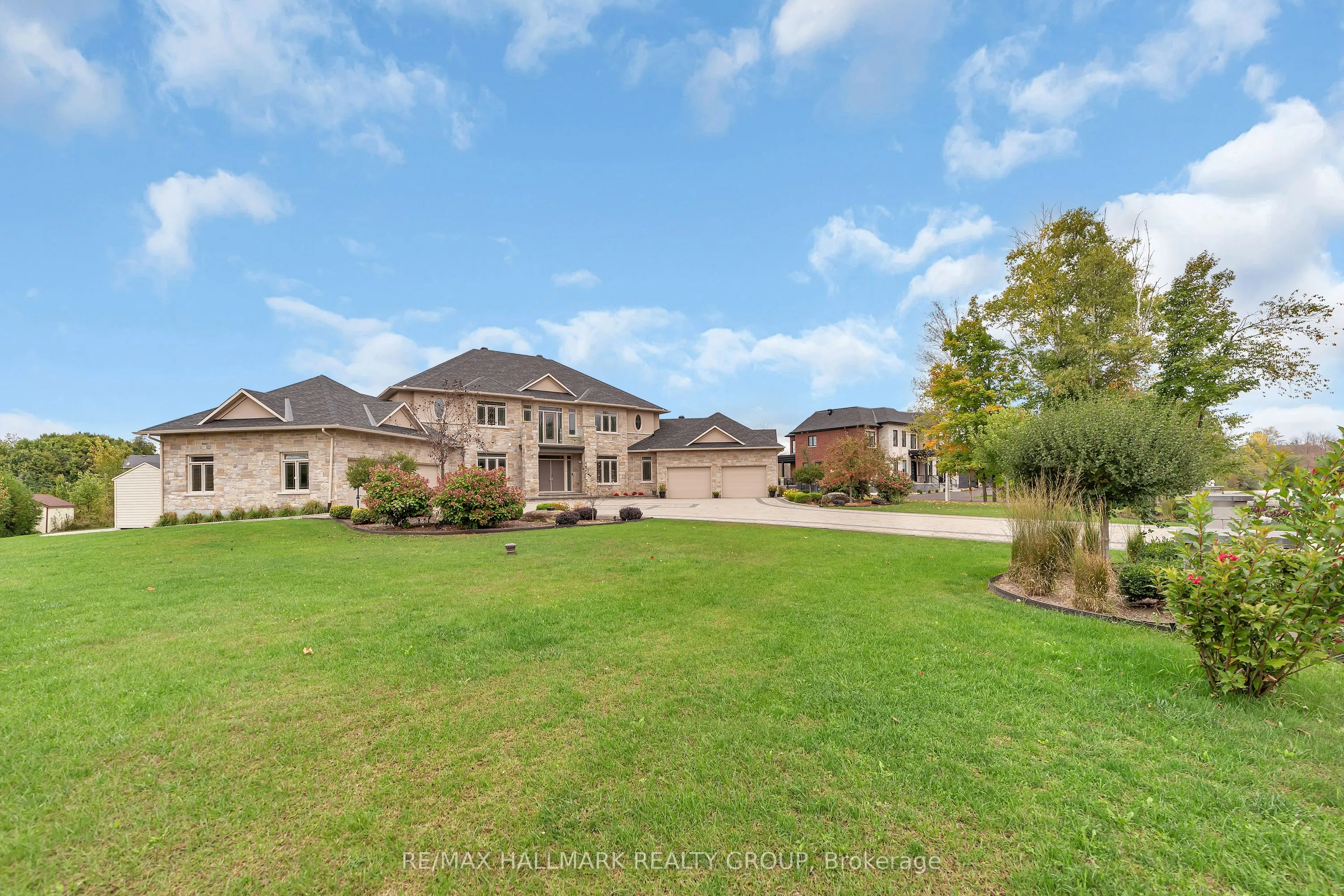 5813 Red Castle Ridge, ON K4M 0A4