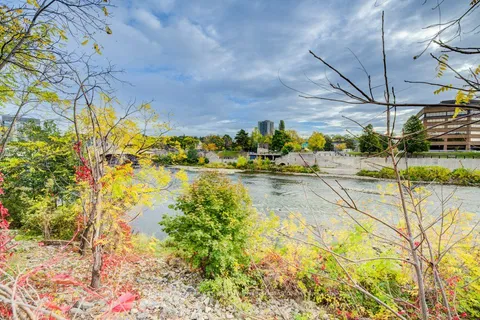 67 Grand Avenue, ON N1S 2L1