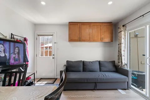 139 Kimberley Avenue, ON N5Z 4Z2