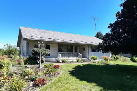 1938 Turkey Point Road, ON N3Y 4J9