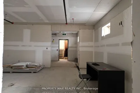 1061 Richmond Street, ON N6A 3J7