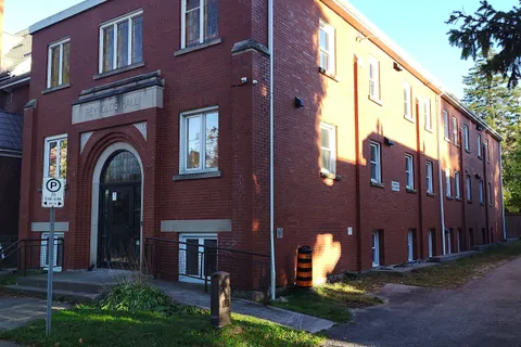 1061 Richmond Street, ON N6A 3J7