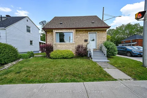 157 ELMSLEY Street, ON K7A 2H8