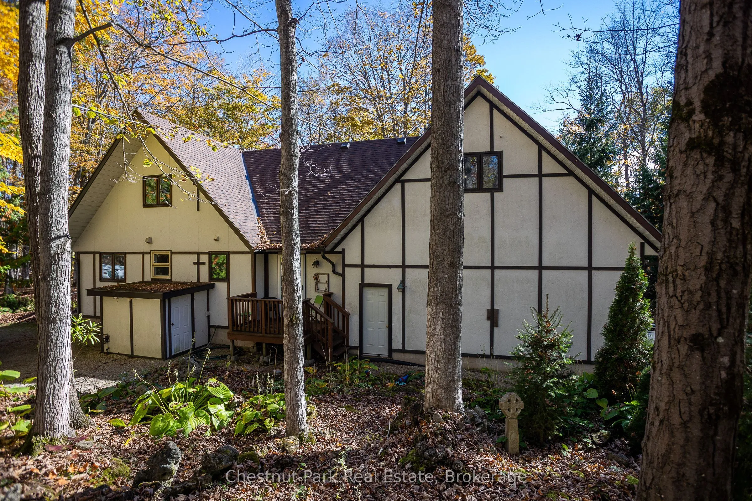 305 Barney's Boulevard, ON N0H 1Z0