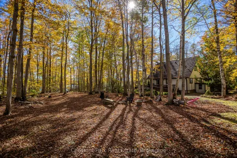 305 Barney's Boulevard, ON N0H 1Z0